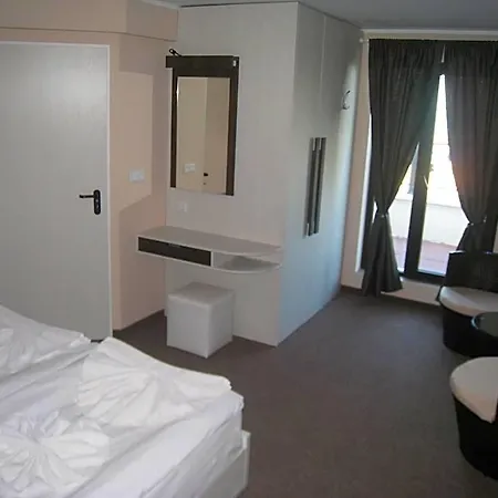 Milano 3* Burgas